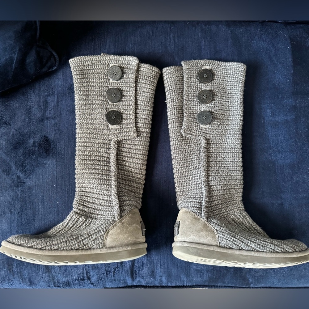 Ugg Gray Knit Boots